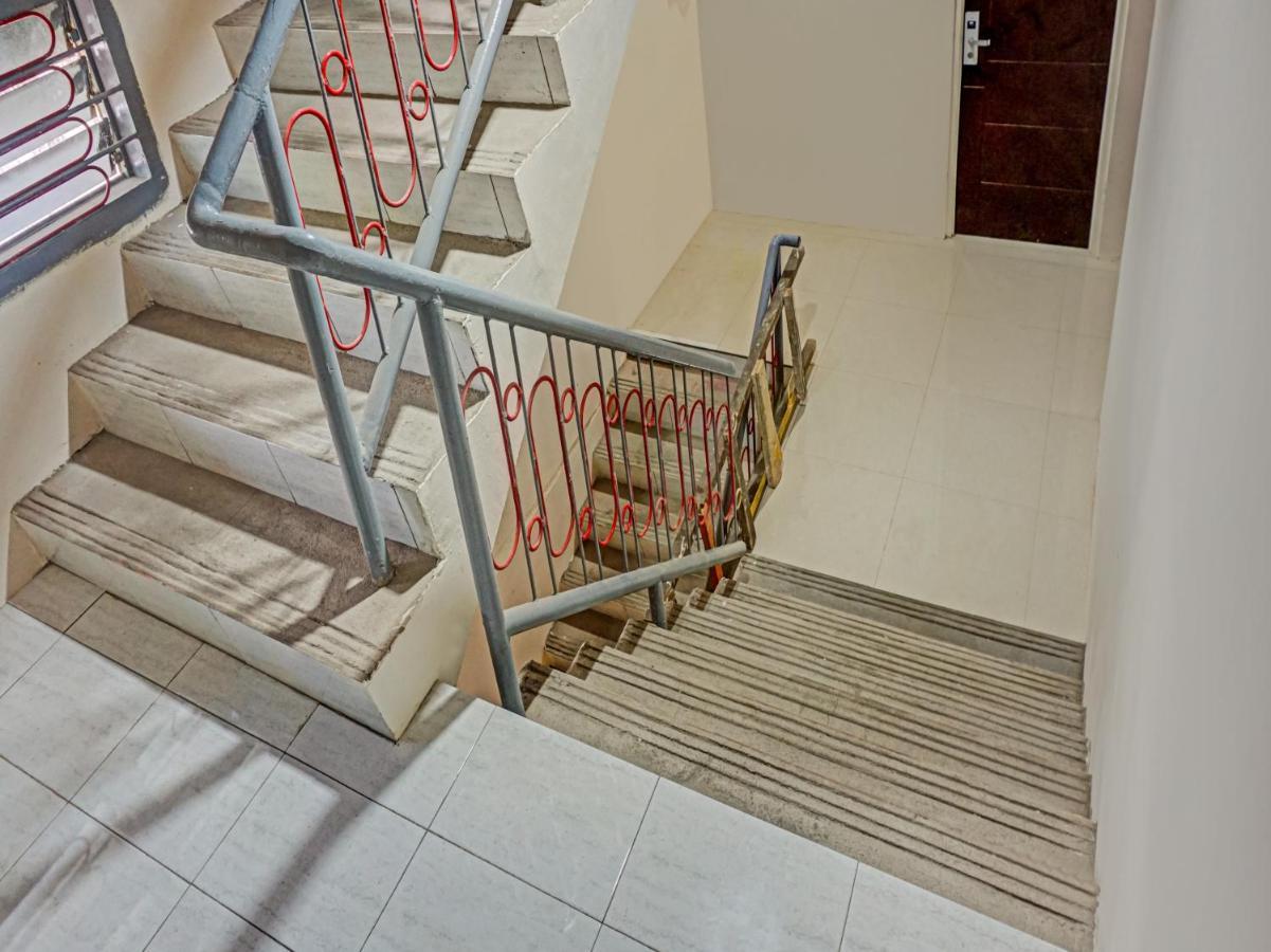 Reddoorz At Jalan Somba Opu Losari Makassar Exterior photo